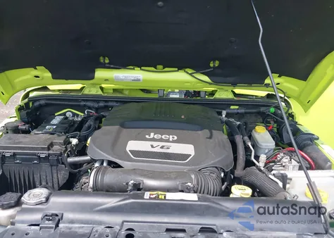 2016 Jeep Wrangler Unlimited Rubicon из США, поврежденный, VIN 1C4BJWFG4GL271763